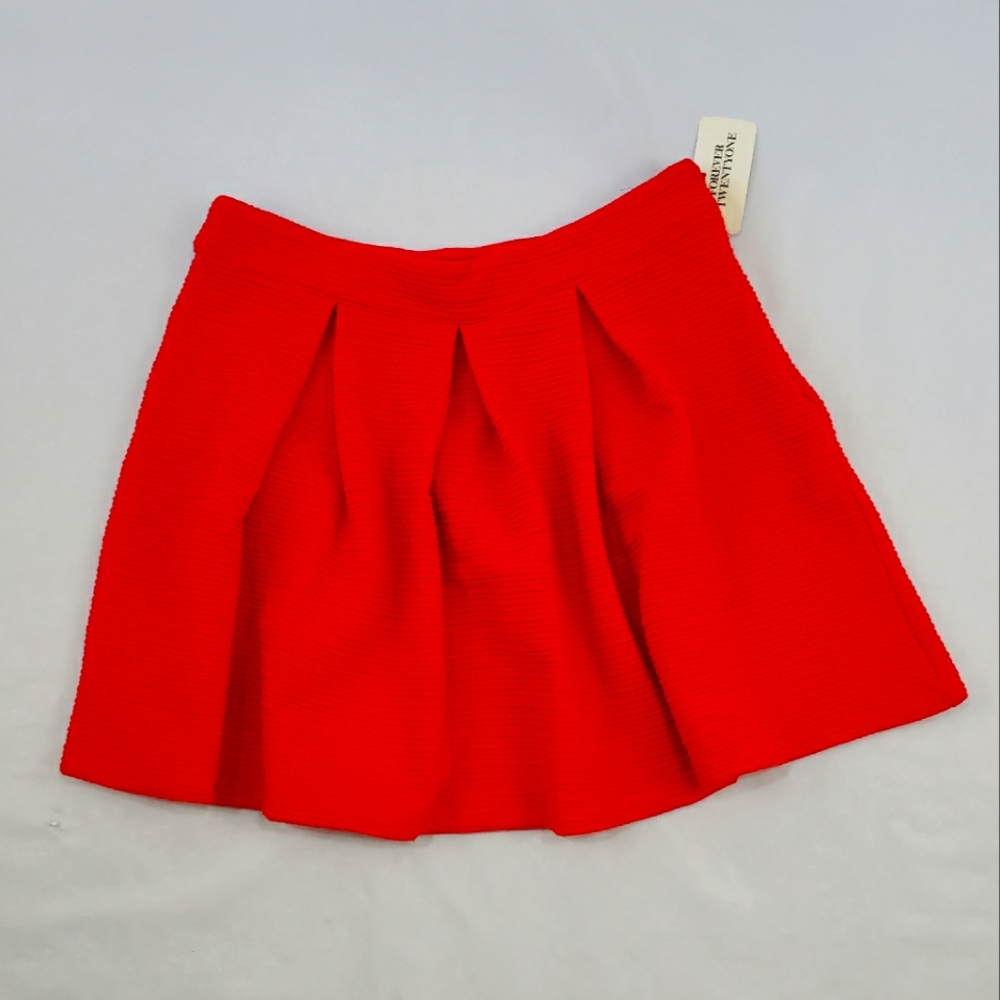 Forever 21 Pleated Skirt D15